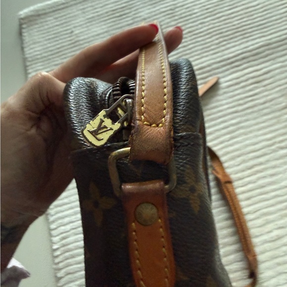 Louis Vuitton Monogram Trocadero 30 - Picture 6 of 10